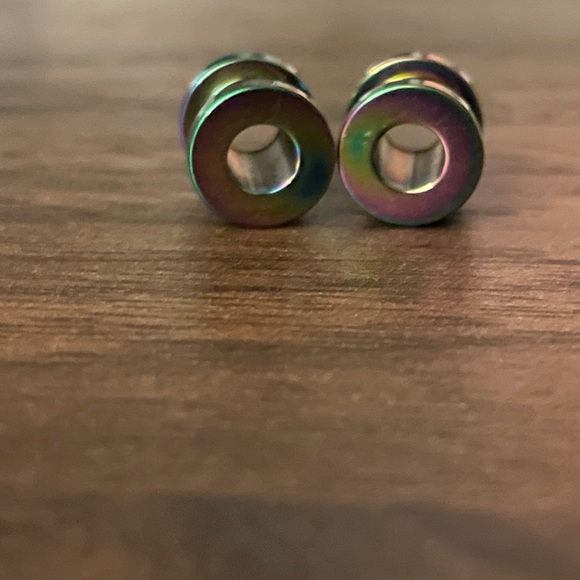 6mm 2G PAIR Screw Fit Tunnels - Picture 4 of 4